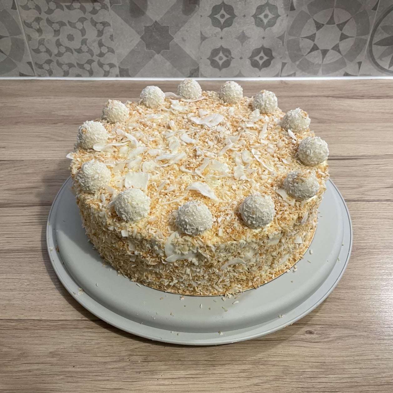 Tort kokosowy z rafaello